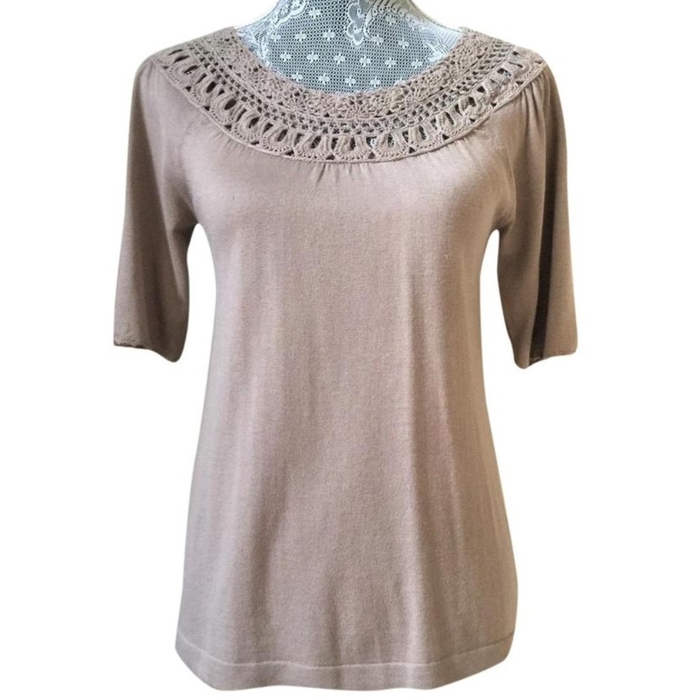 NWOT BCBGMaxAzria Silk Crocheted Latte Top XS